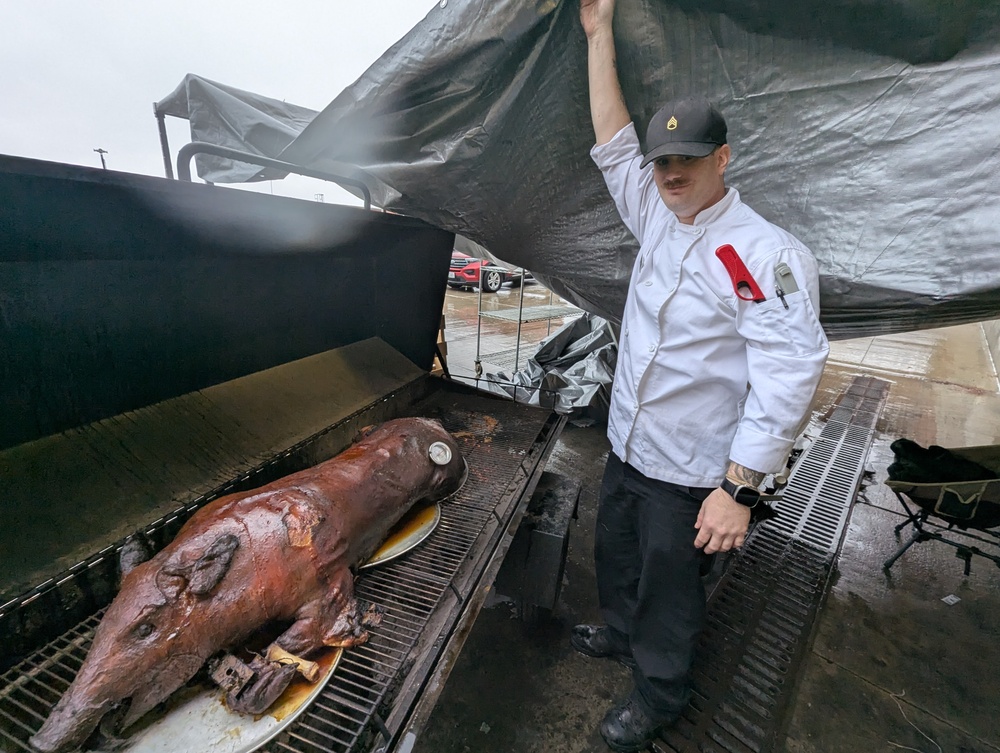 Fort Drum Soldiers share Thanksgiving meal together as culinary specialists showcase skills