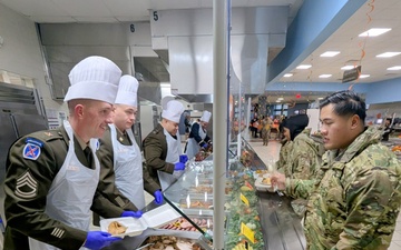 Fort Drum Soldiers share Thanksgiving meal together as culinary specialists showcase skills