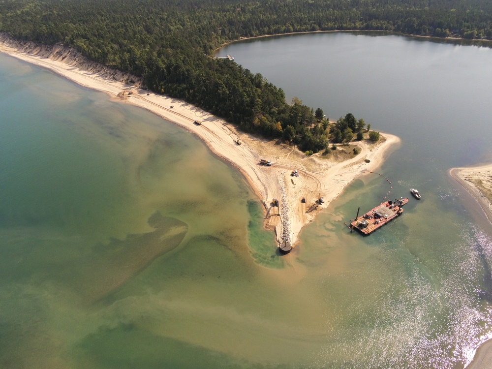 Corps of Engineers, Navy collaborate in experimental dredging for U.P. harbor