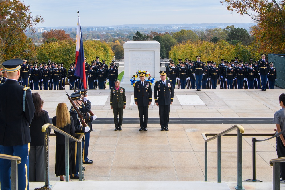 Chief of Staff of the U.S. Army hosts Philippine Army Commander at Arlington National Cemetery