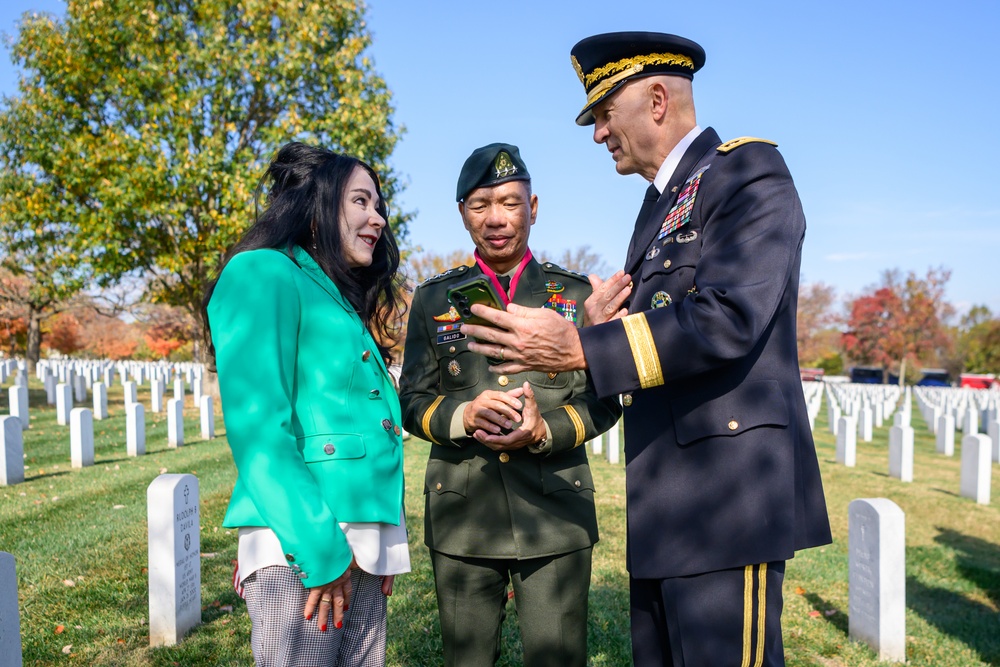 Chief of Staff of the U.S. Army hosts Philippine Army Commander at Arlington National Cemetery