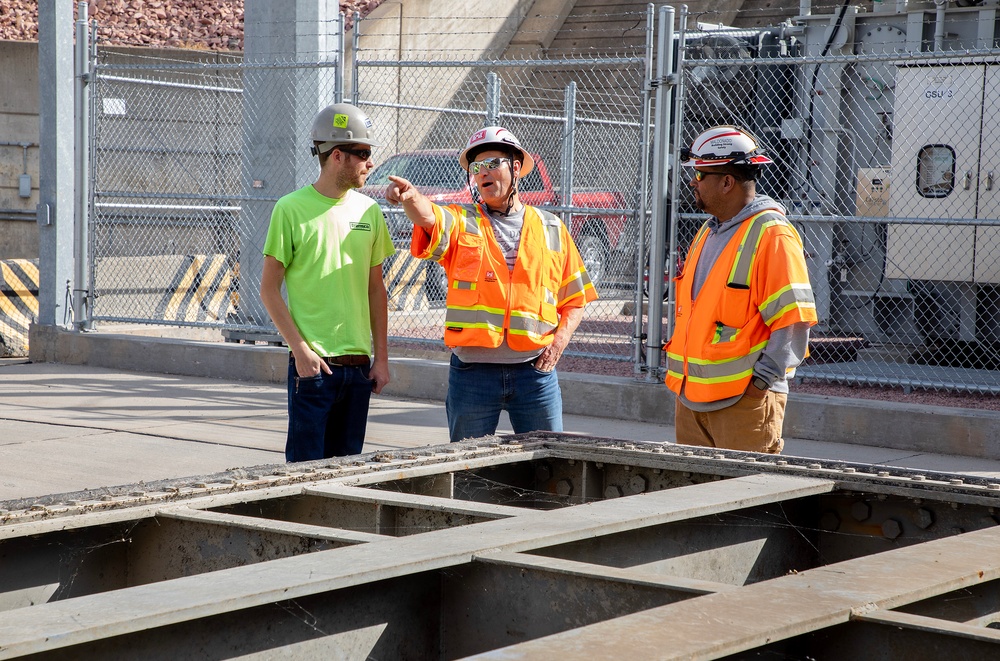 Out with the old, in with the new: Bulkhead gates at Gavins Point Dam replaced for the first time