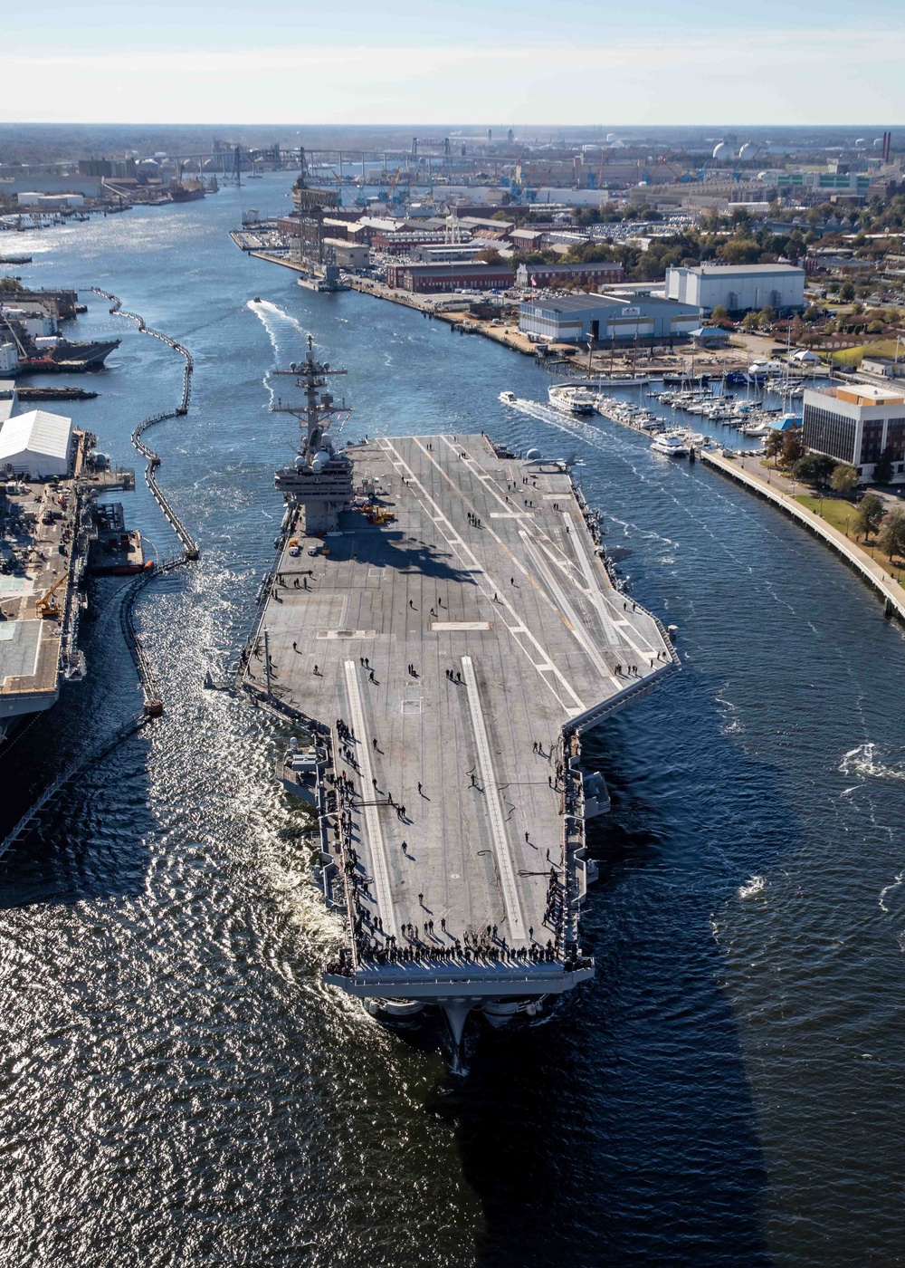 USS George H.W. Bush (CVN 77) Completes Planned Incremental Availability