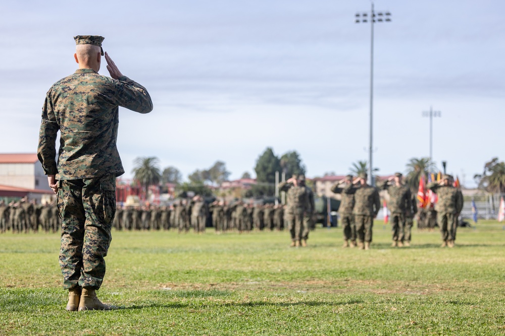 1st MARDIV holds change of command ceremony