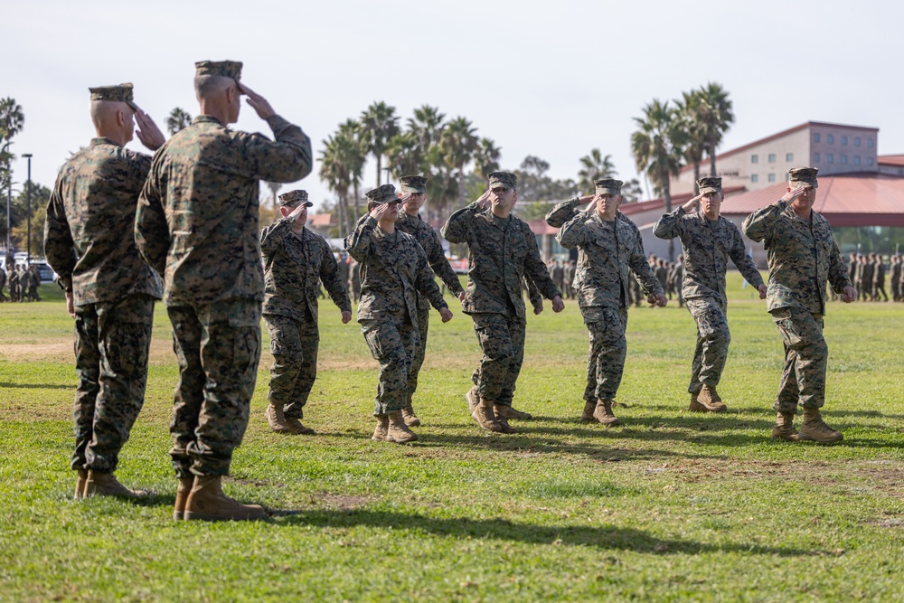 1st MARDIV holds change of command ceremony