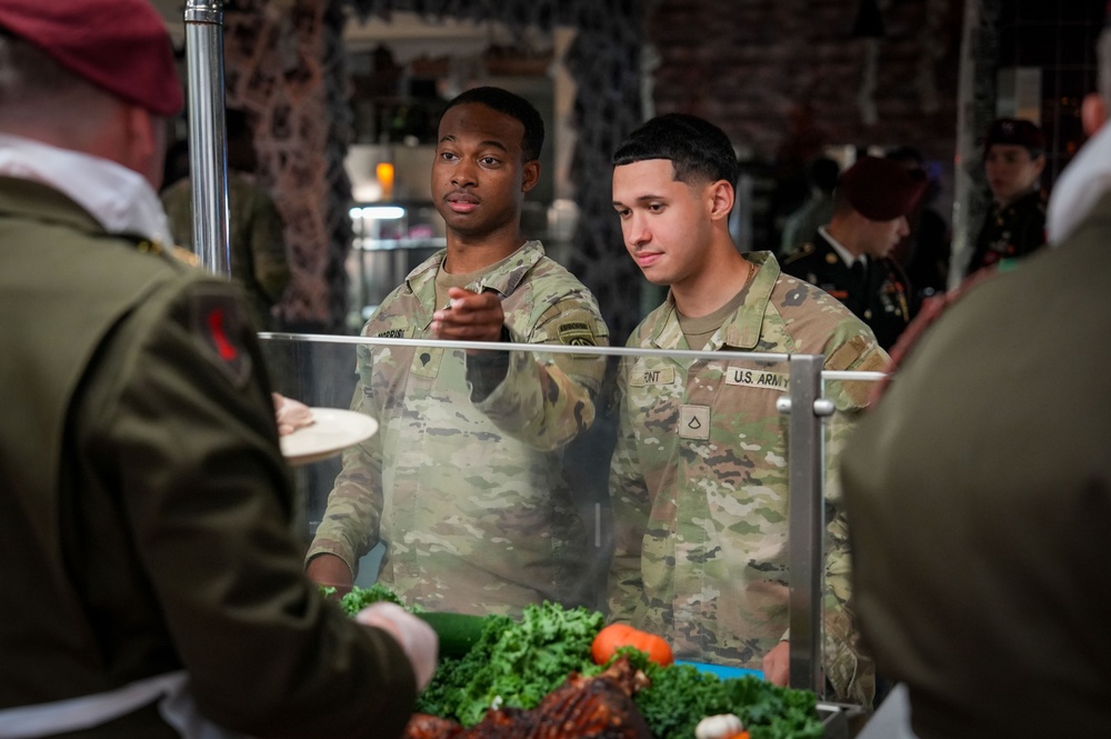 2024 82nd Airborne Division - Thanksgiving Holiday Meal Service