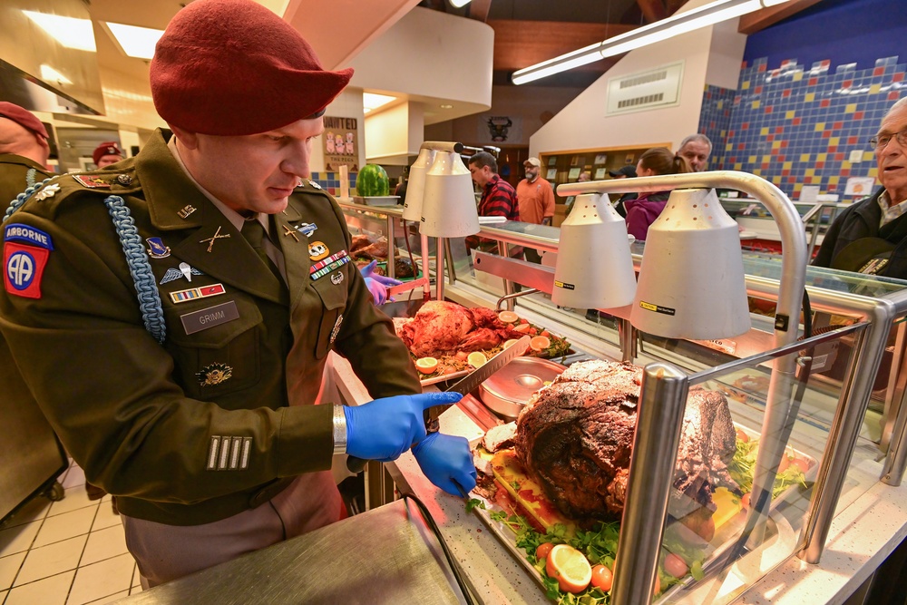 Arctic Angels feast in Thanksgiving tradition