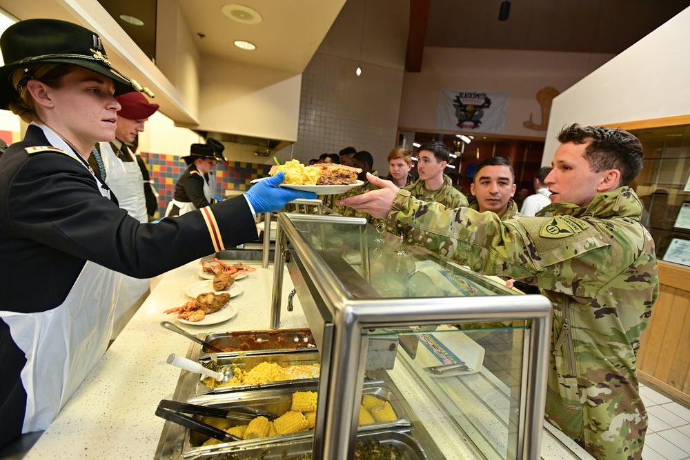 Arctic Angels feast in Thanksgiving tradition