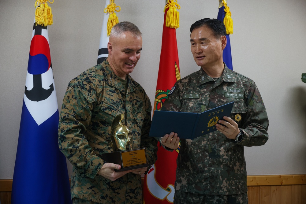 MARFORK visits Republic of Korea Naval War College