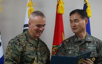 MARFORK visits Republic of Korea Naval War College