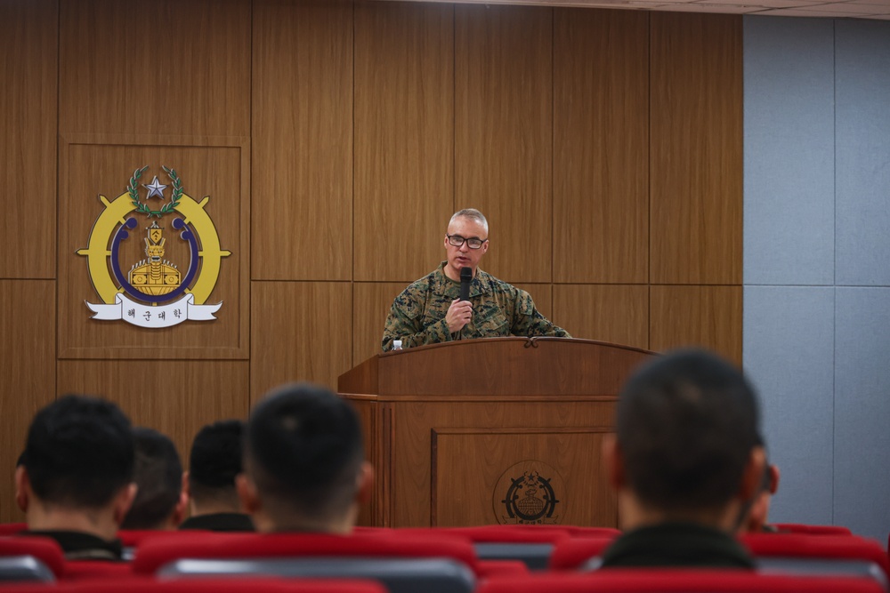 MARFORK visits Republic of Korea Naval War College