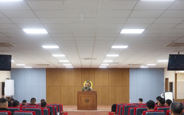 MARFORK visits Republic of Korea Naval War College