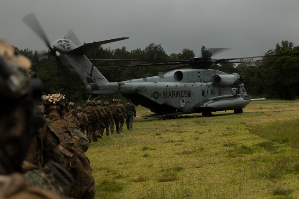 Battalion Landing Team 2/4 Helicopter Boarding Drills