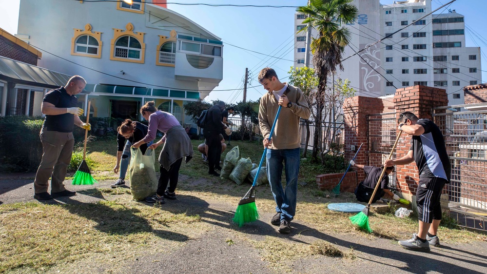 Emory S. Land Sailors Volunteer at Orphanage