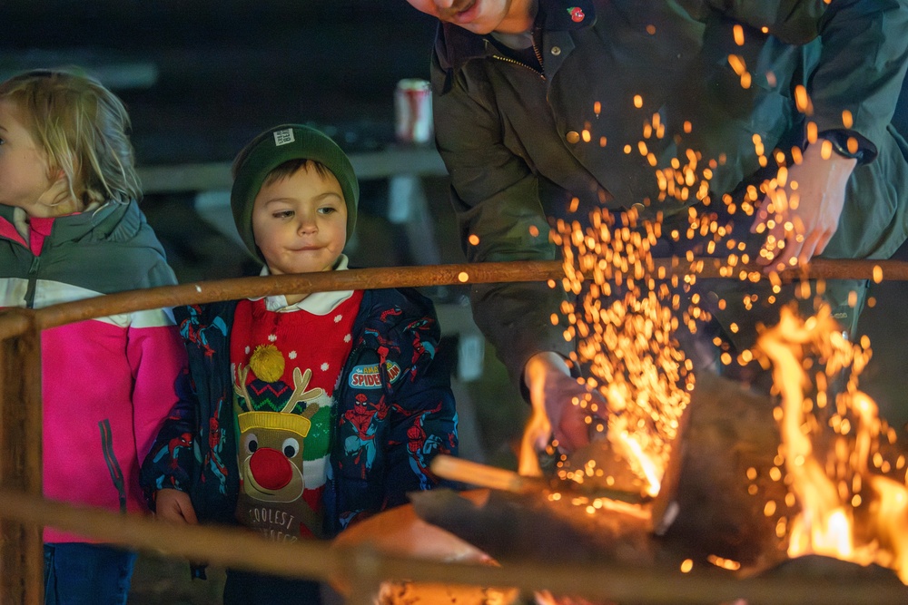 Pathfinders get festive with a holiday market