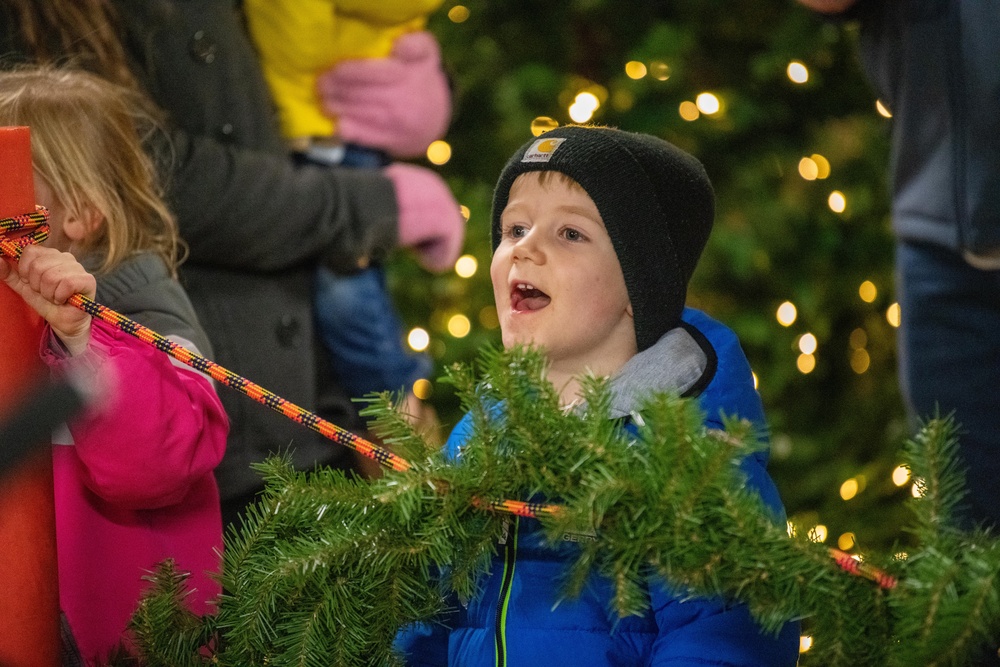 Pathfinders get festive with a holiday market