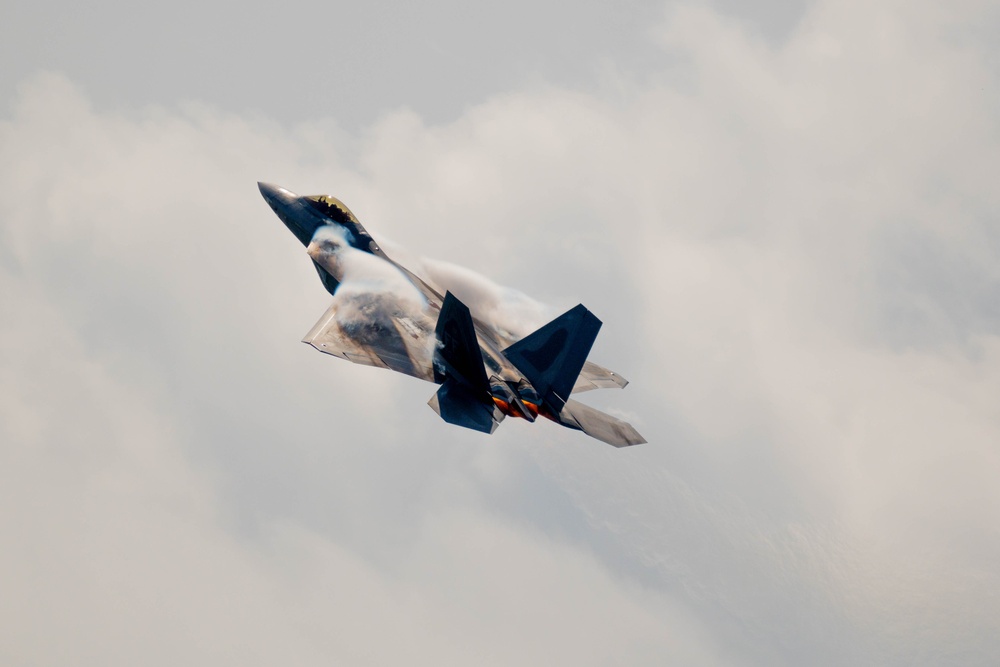 F-22 Raptor Aerial Demonstration Team performs at the 75th Toronto International Air Show