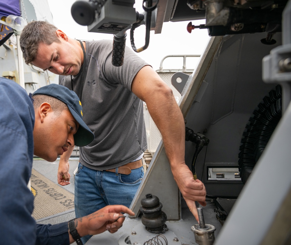 USS Curtis Wilbur (DDG 54) Gets Predeployment Checkup at Naval Surface Warfare Center, Port Hueneme Division