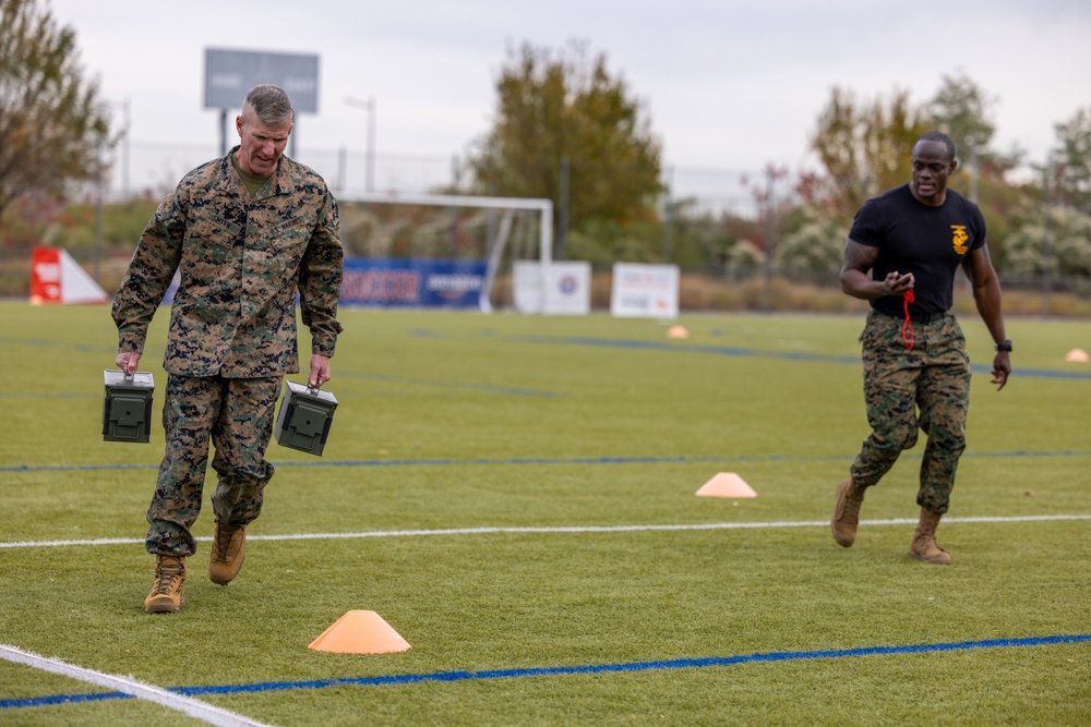 Commandant, Gen. Smith, Conducts Combat Fitness Test