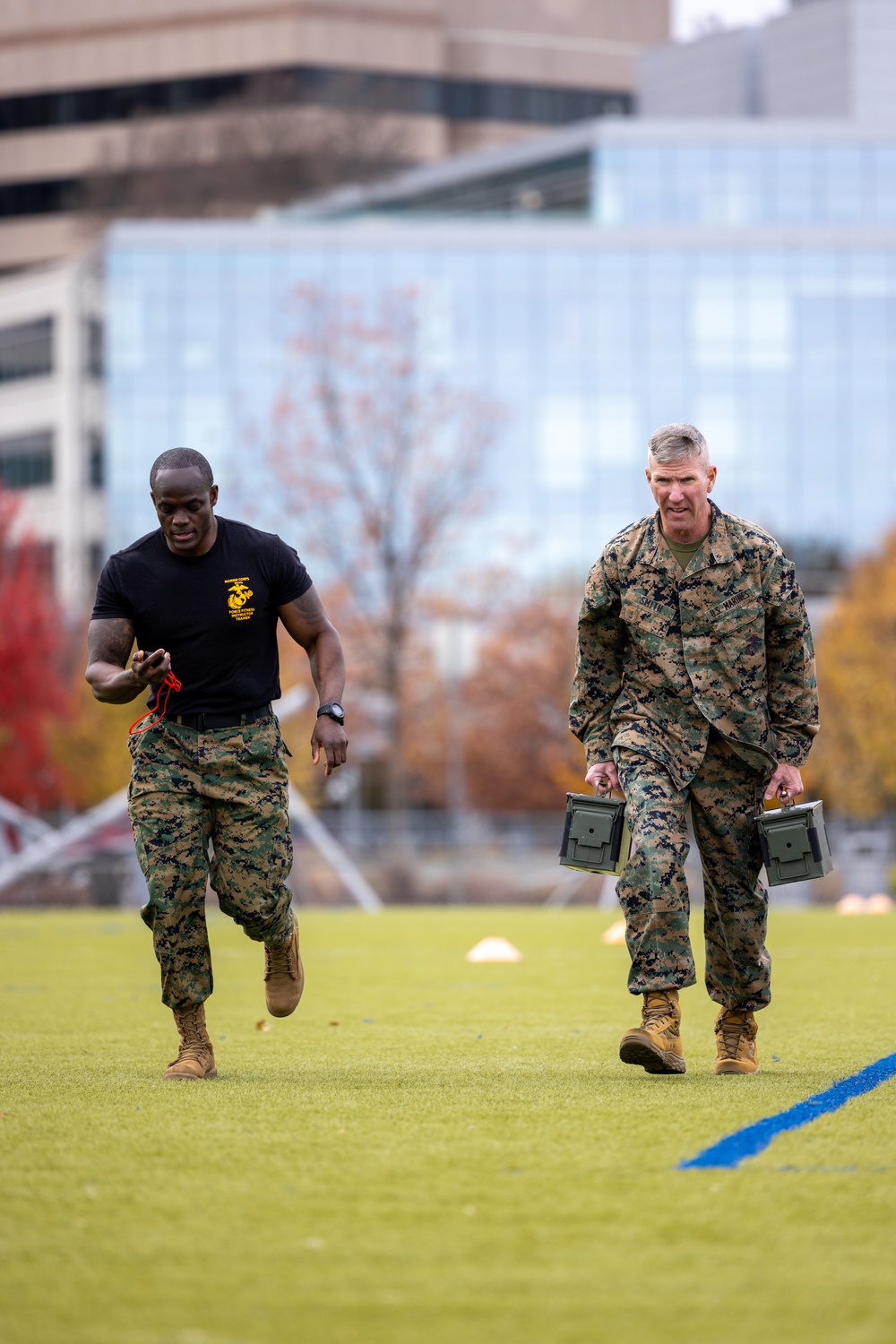 Commandant, Gen. Smith, Conducts Combat Fitness Test