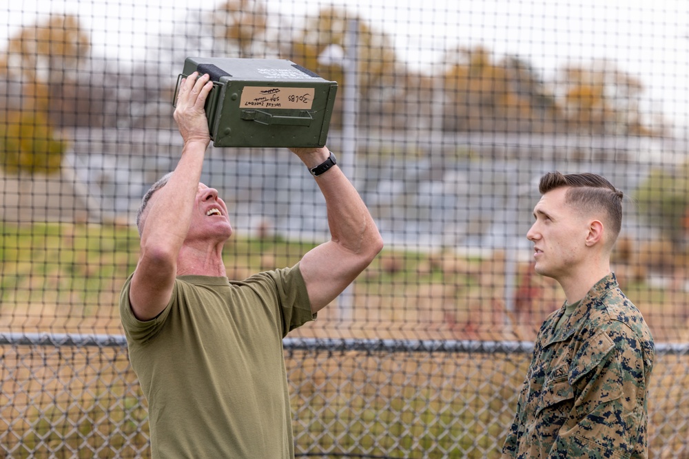 Commandant, Gen. Smith, Conducts Combat Fitness Test