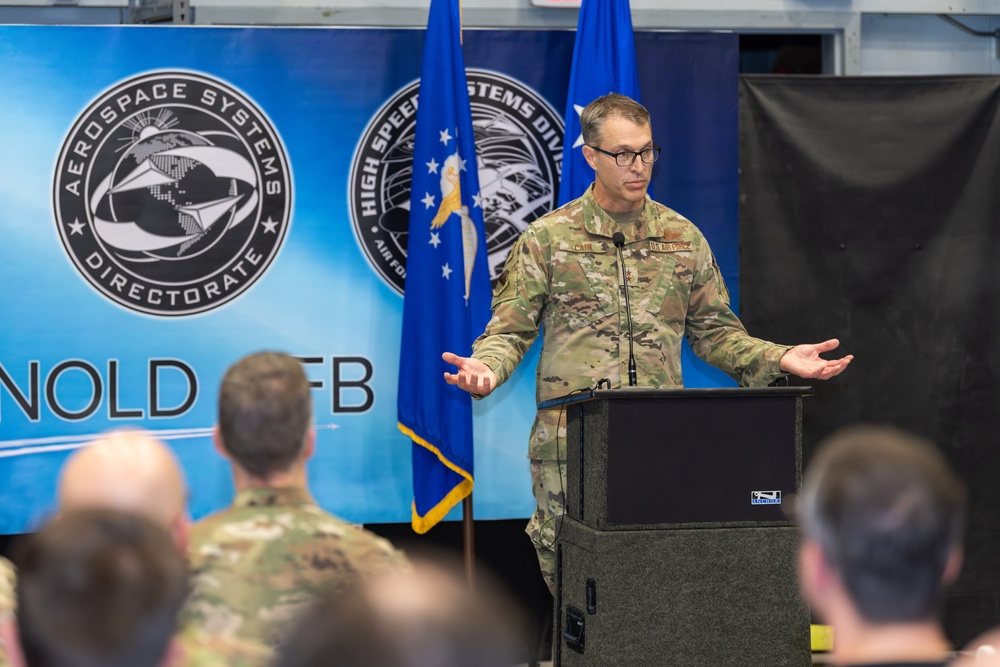 AFRL, AEDC celebrate 10th anniversary of partnership at Arnold AFB