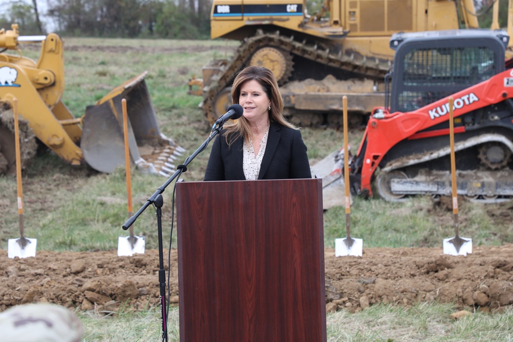 Kentucky Guard leaders break ground on new maintenance facility