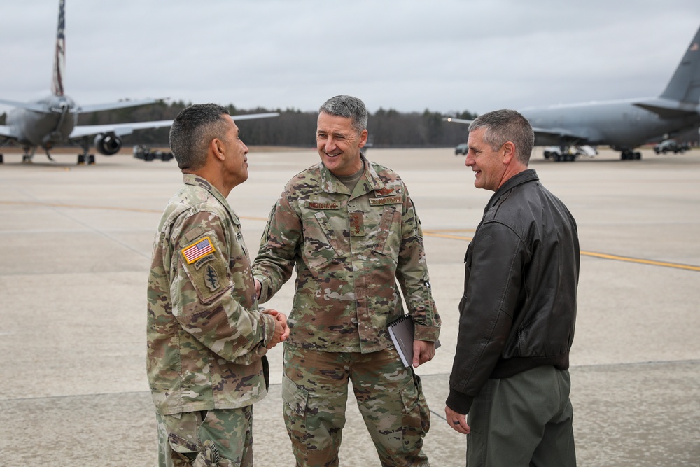 NGB leadership team visits ‘top-notch’ Guardsmen in New Hampshire