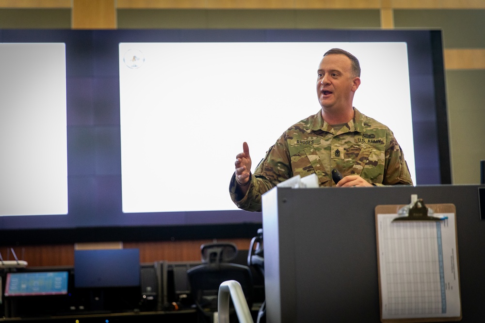 Frankfort leadership group tours National Guard center