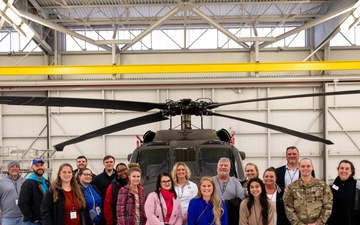 Frankfort leaders visit National Guard center