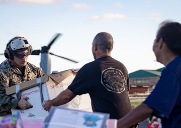 VMM-268 flies to Maui in support of Toys for Tots
