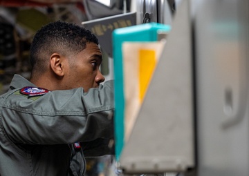 62d Airlift Wing Airmen set the stage for training flight