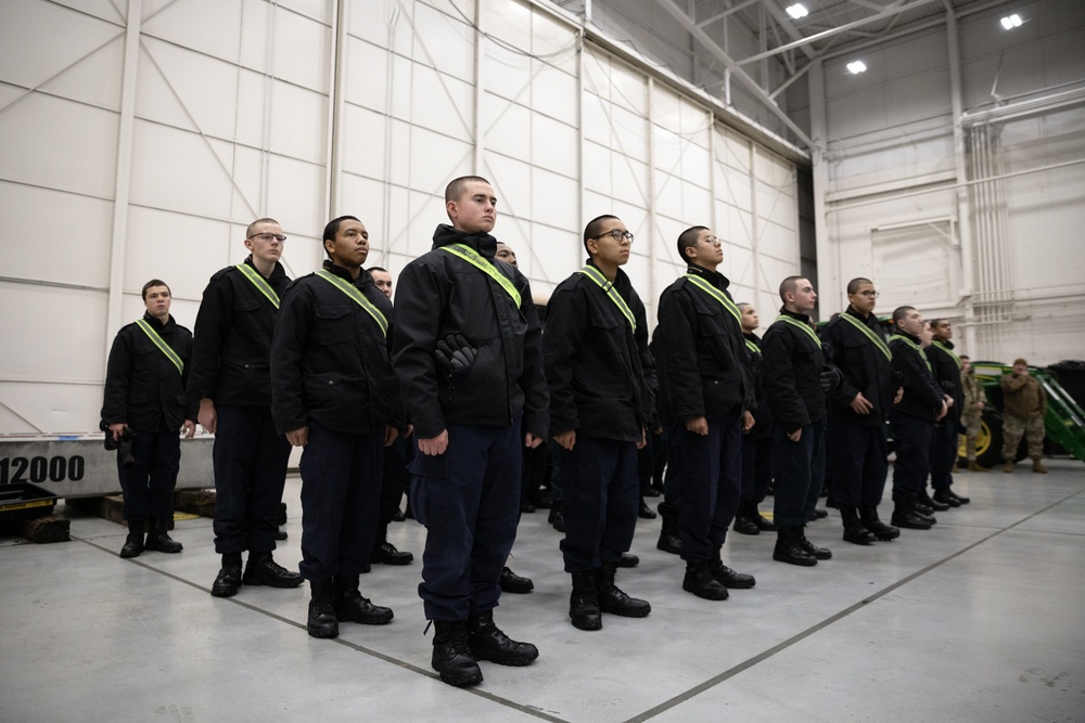 Alaska Military Youth Academy cadets fly with the Alaska Army National Guard