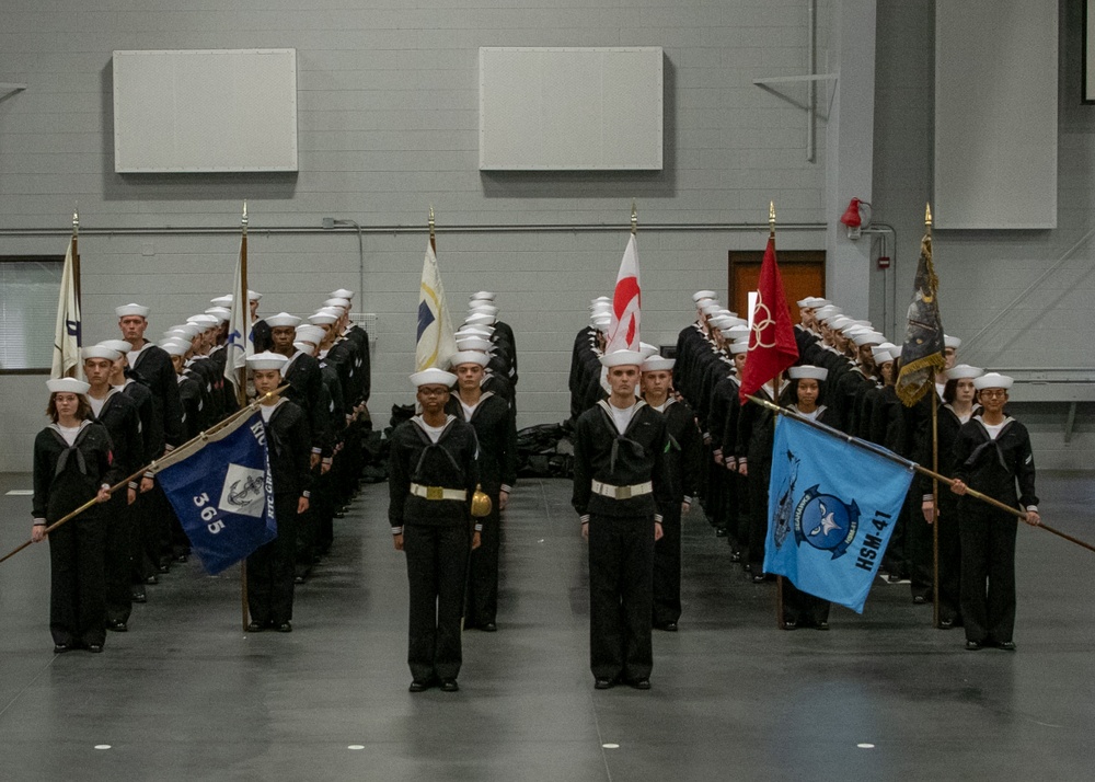 Helicopter Maritime Strike Squadron 41 sponsor photo with sponsor division 365