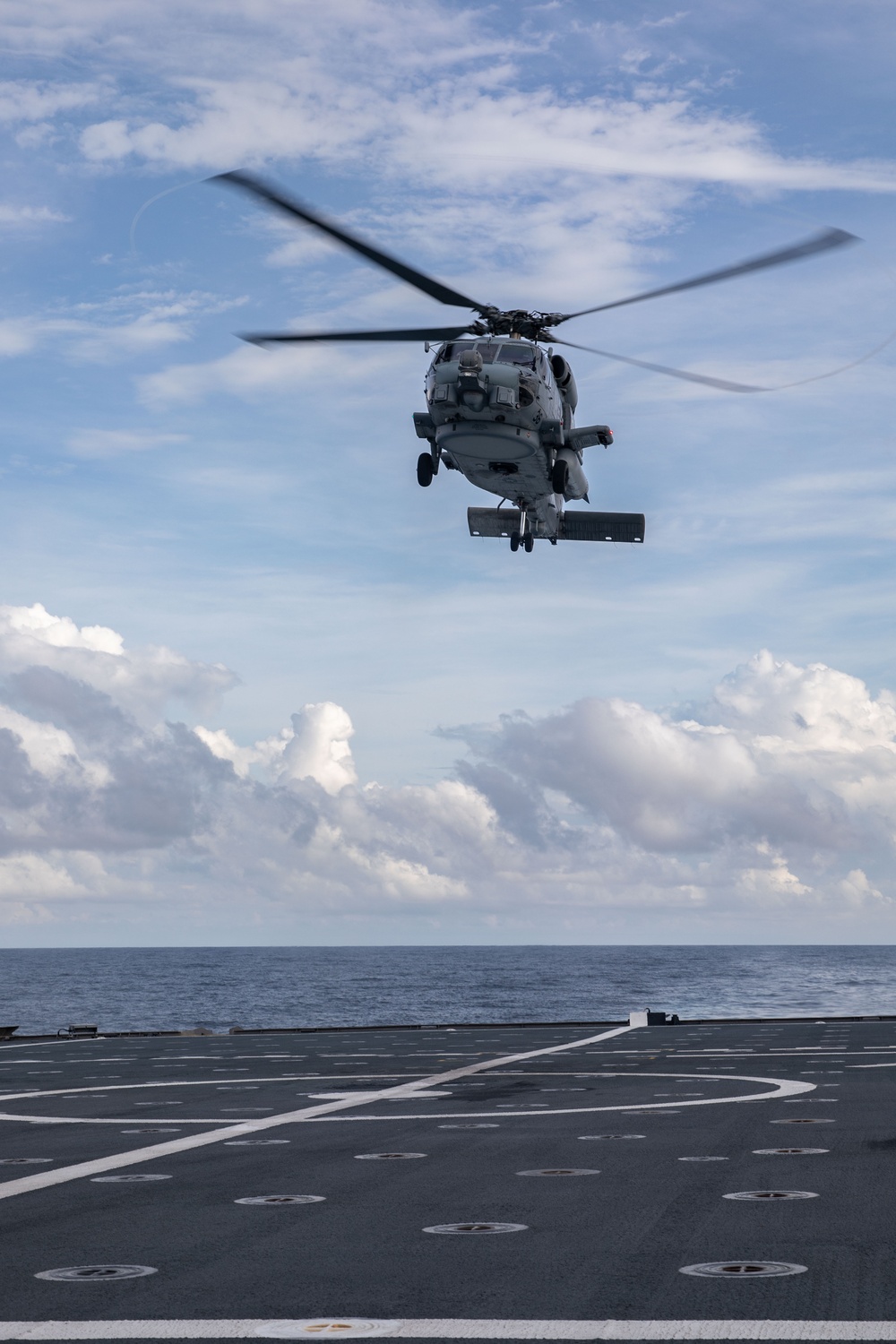 USS Omaha (LCS 12) Conducts Weapons Exercise in South China Sea