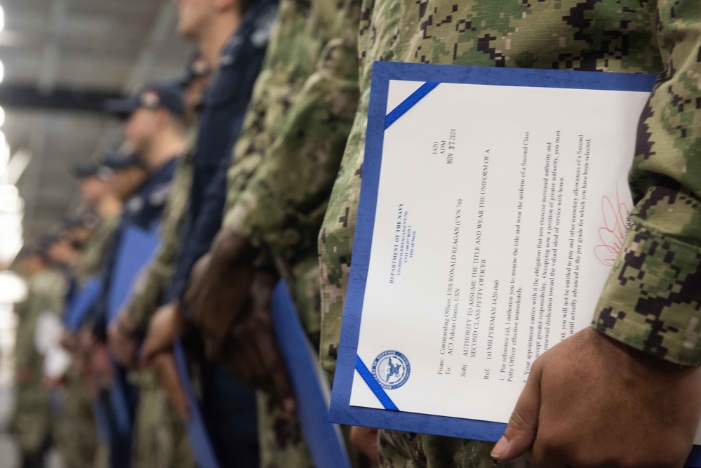 USS Ronald Reagan (CVN 76) frocks newly appointed petty officers