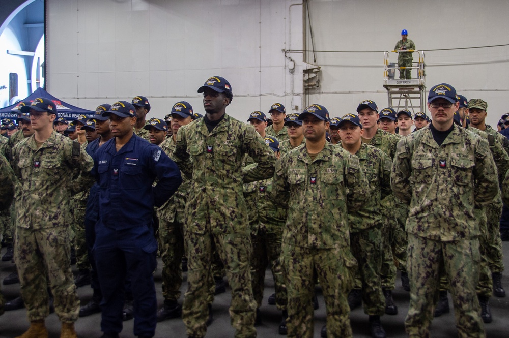 USS Ronald Reagan (CVN 76) frocks newly appointed petty officers