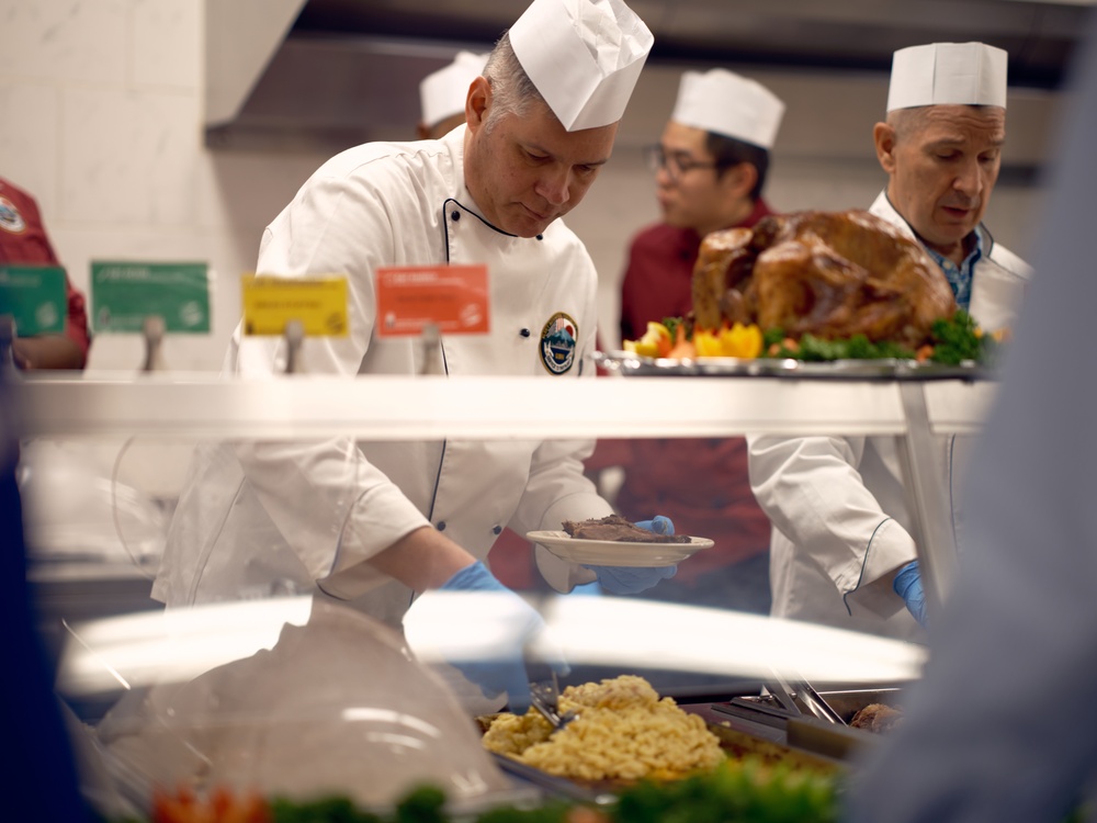 CFAY Commodore Matthew C. Perry General Mess hosts Thanksgiving Meal