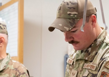 181st Intelligence Wing Services Hosts Thanksgiving Meal for Airmen