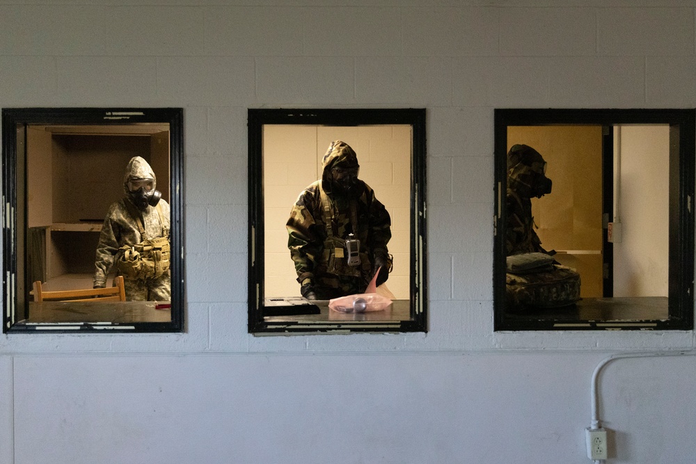 U.S. Army Soldiers from 5th SFG(A), 7th SFG(A), and 101st ABN DIV(ASSLT) Joint CBRN Training