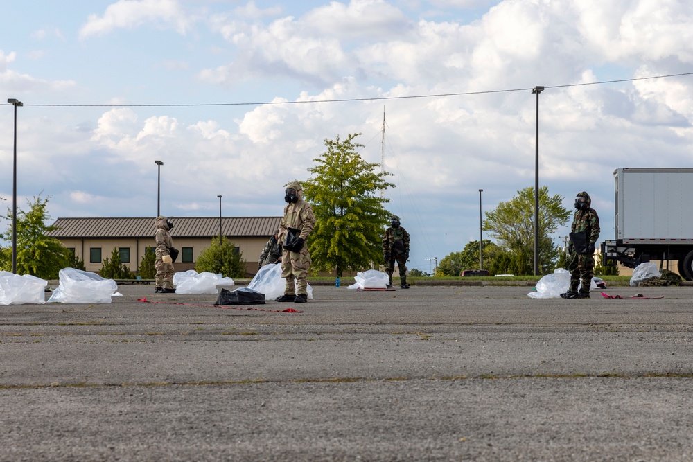 U.S. Army Soldiers from 5th SFG(A), 7th SFG(A), and 101st ABN DIV(ASSLT) Joint CBRN Training