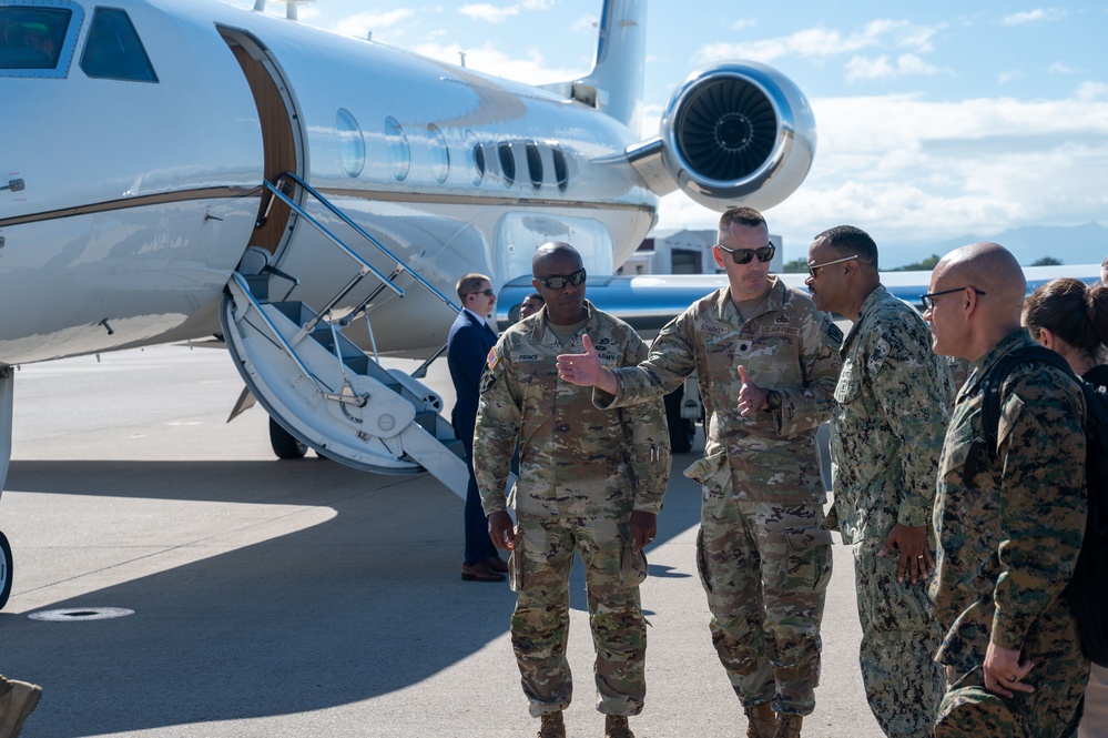 U.S. Southern Command commander visits Soto Cano Air Base