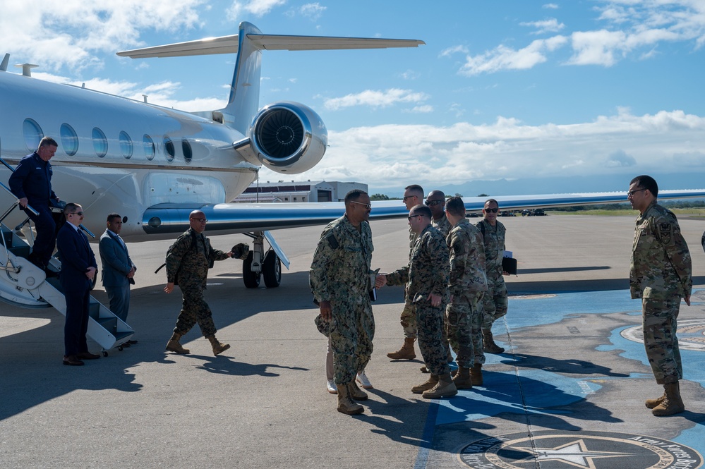 U.S. Southern Command commander visits Soto Cano Air Base