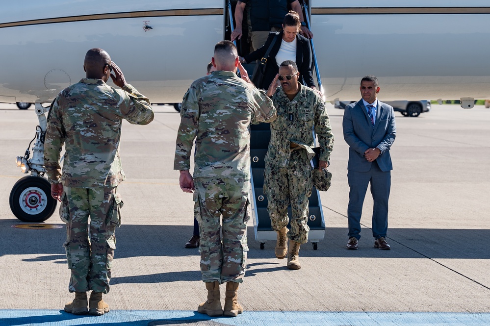 U.S. Southern Command commander visits Soto Cano Air Base