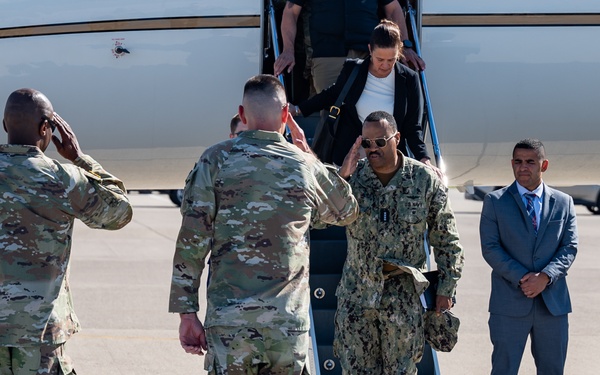 U.S. Southern Command commander visits Soto Cano Air Base
