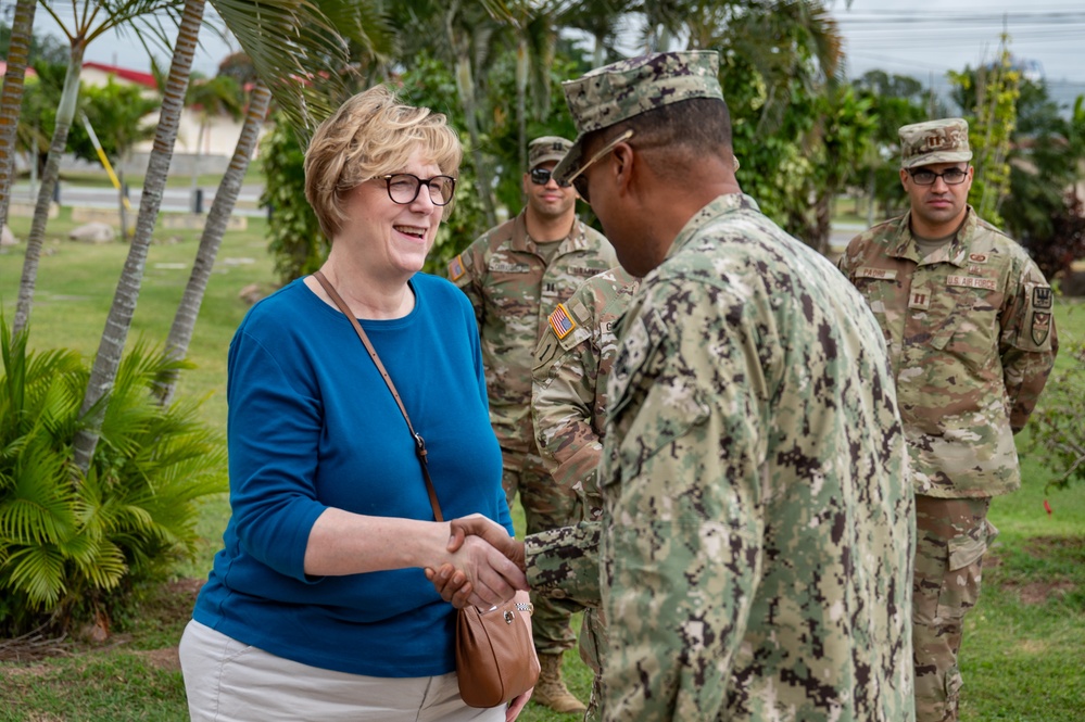 U.S. Southern Command commander visits Soto Cano Air Base