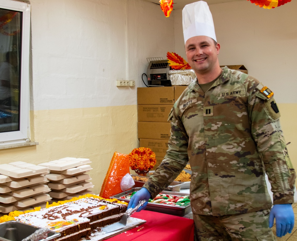 56th SBCT serves Thanksgiving dinner