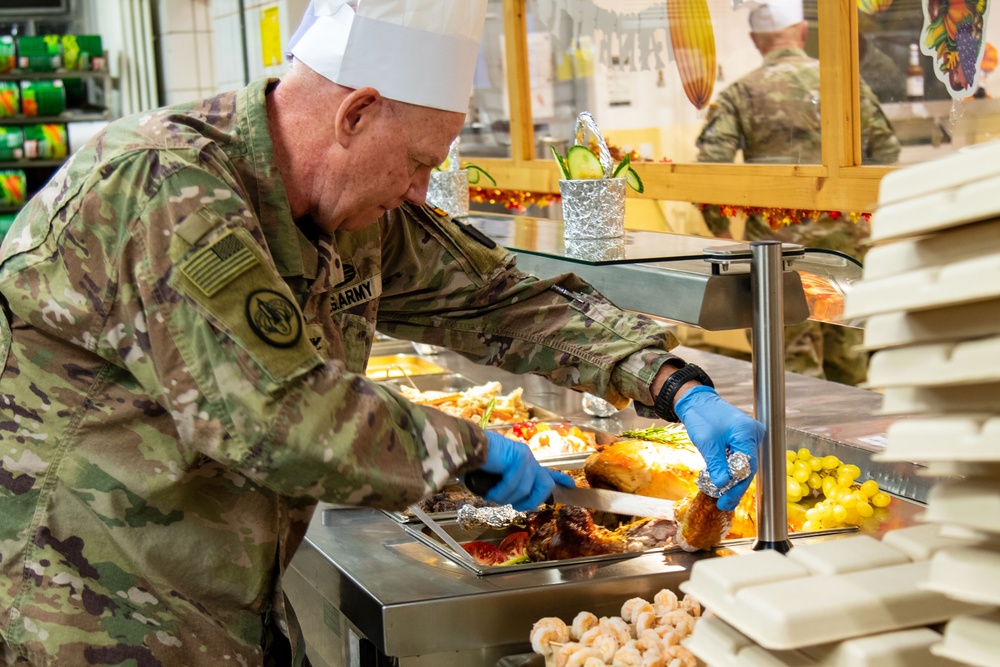 56th SBCT serves Thanksgiving dinner