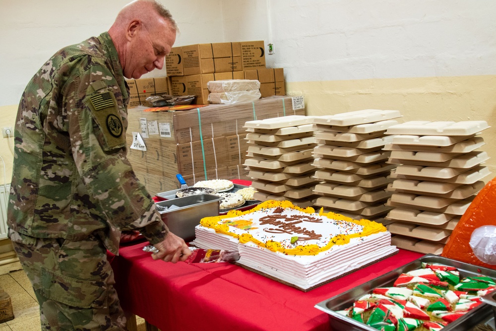 56th SBCT serves Thanksgiving dinner