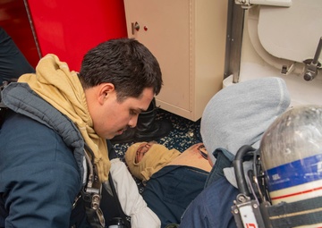 USS Sterett conducts routine operations as part of the Carl Vinson Carrier Strike Group